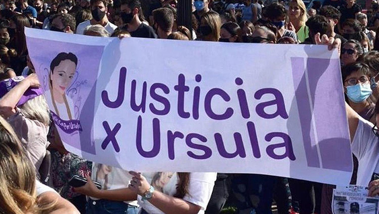 Femicidio de Uacutersula- la autopsia confirmoacute 15 puntildealadas con un cuchillo tipo carnicero