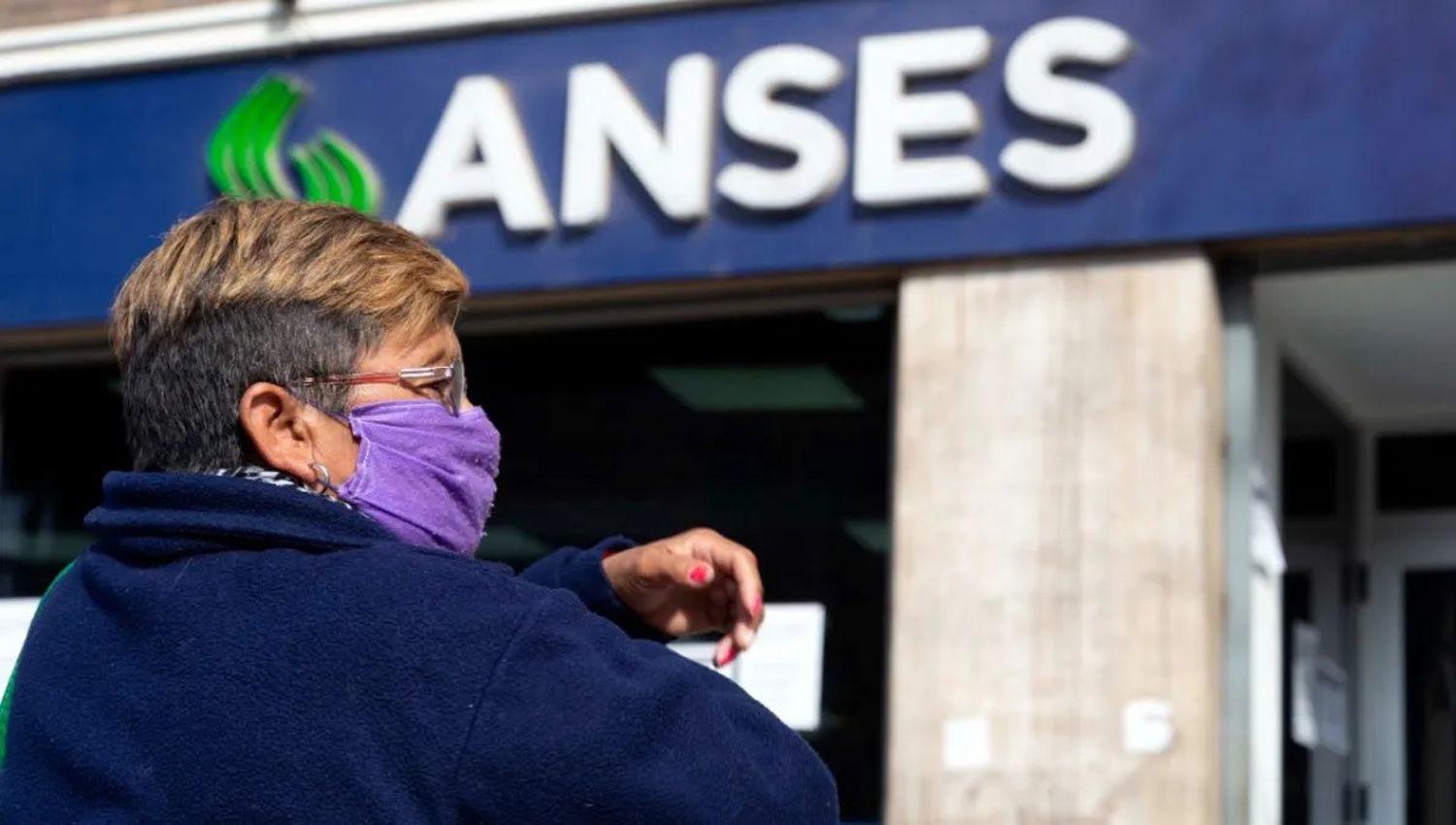 Aumento del Anses- AUH AUE jubilados y pensionados ldquodeben ganarle a la inflacioacutenrdquo