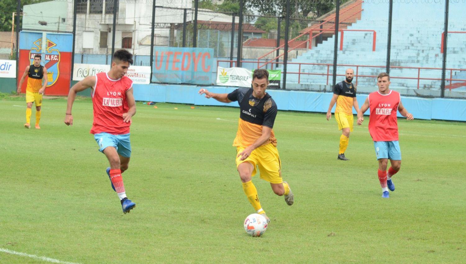 Mitre igualoacute ante Arsenal en otro amistoso de pretemporada