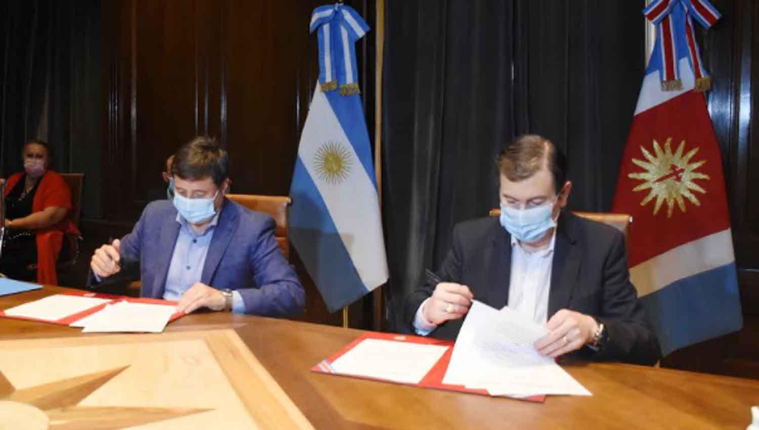 El ministro de Desarrollo Social de la Nacioacuten Daniel Arroyo visitoacute la provincia con una cargada agenda