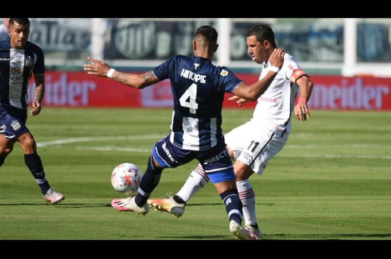 Talleres y Newellrsquos igualaron en Coacuterdoba