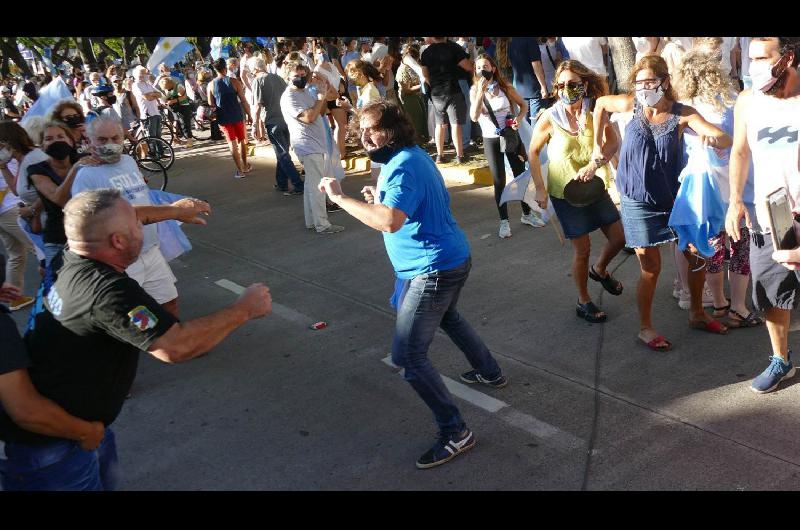 Hubo serios incidentes frente a la Quinta Presidencial de Olivos