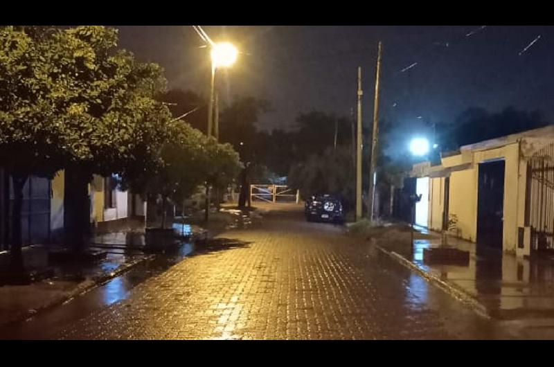 Copiosa lluvia sorprendioacute a los santiaguentildeos en el arranque de la semana iquestcoacutemo seguiraacute el tiempo