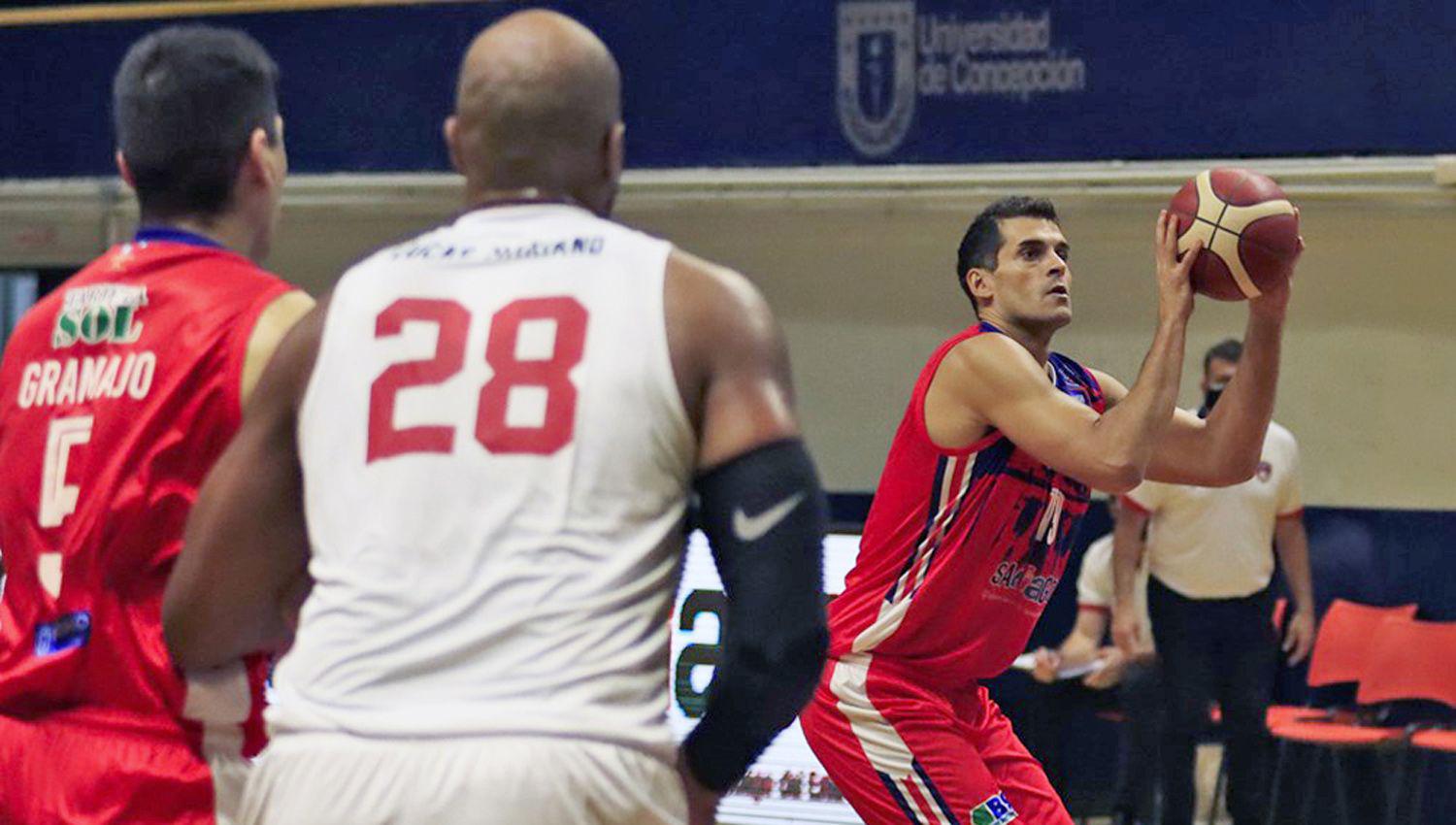 Mainoldi jugó anoche su segundo partido con la camiseta de Quimsa y terminó con 6 puntos (2 de 3 en triples) y 7 rebotes