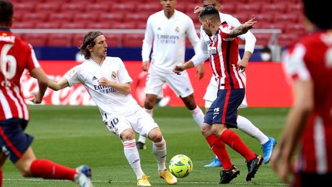 Agoacutenico empate de Real Madrid en el claacutesico ante el Atleacutetico