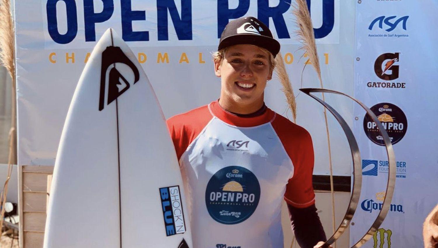 Conoceacute al chico que puede ser el proacuteximo gran surfista argentino