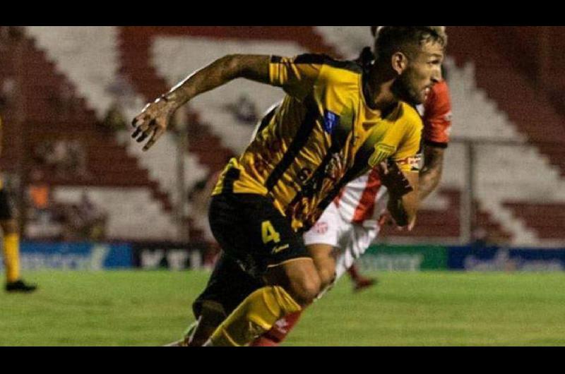 Mitre arrancoacute el torneo con una gran victoria ante Nueva Chicago