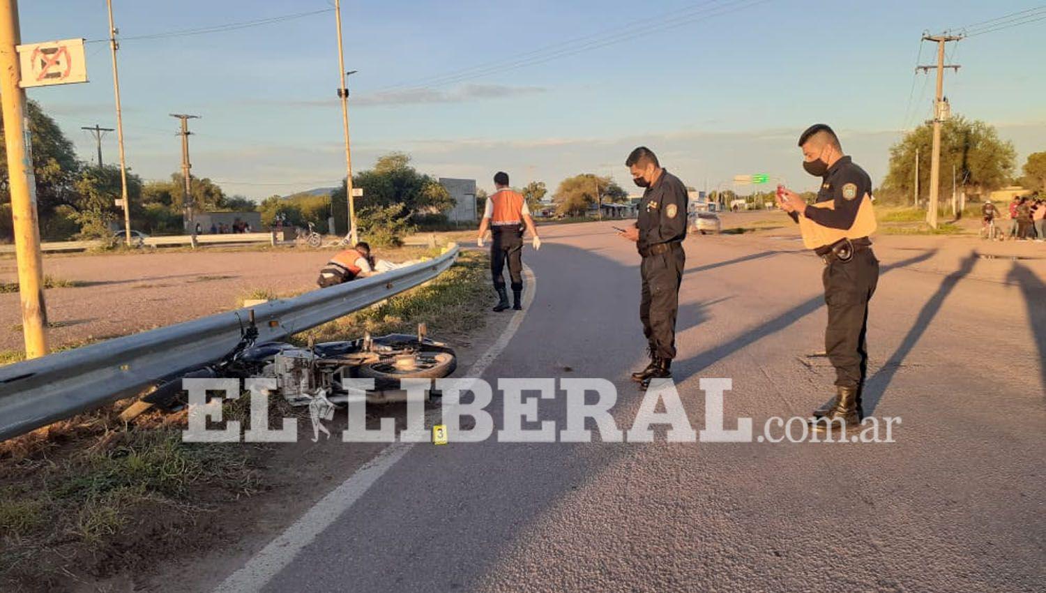 Quimiliacute- fatal accidente en la Rotonda del acceso sur