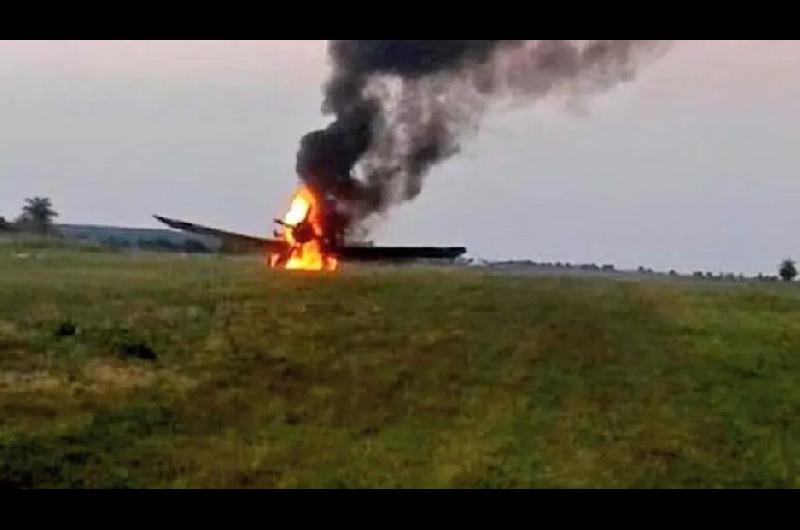 Corrientes- se prendioacute fuego un avioacuten que trabajaba en la zona de incendios forestales