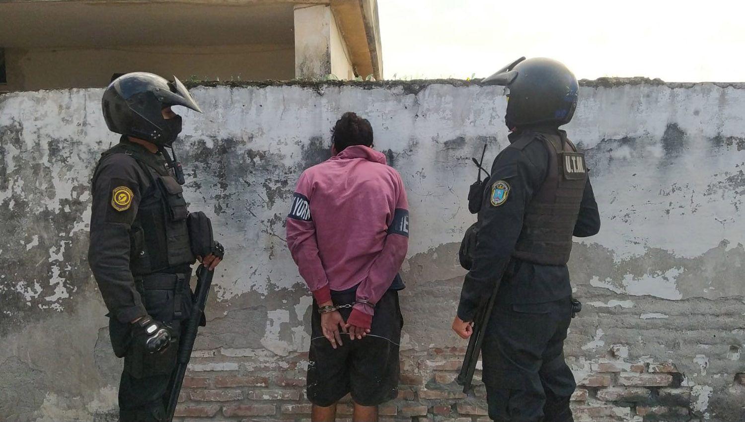 Un joven fue detenido cuando trasladaba electrodomeacutesticos robados del domicilio de un familiar