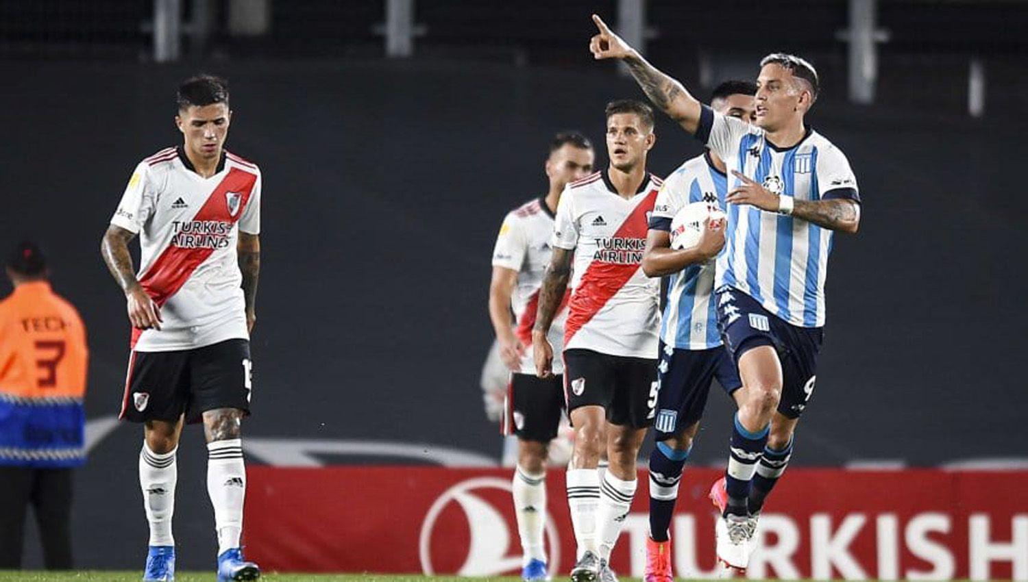 River no pudo sostener la ventaja y Racing lo empatoacute