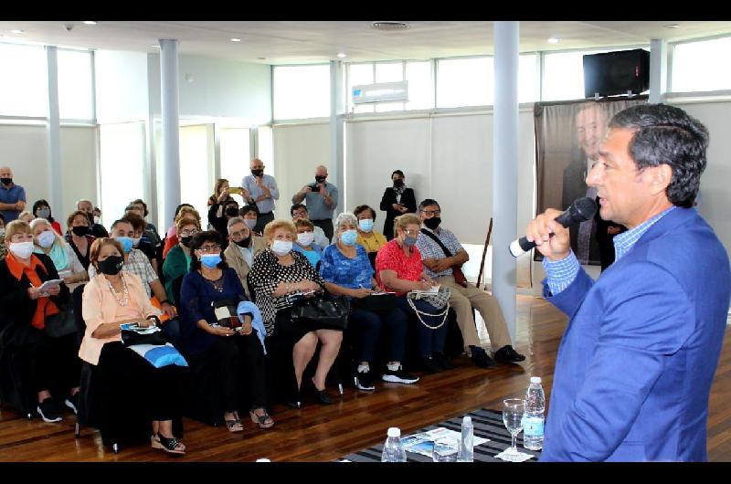 Silva Neder estuvo en la presentacioacuten del programa ldquolibre eleccioacutenrdquo del Pami