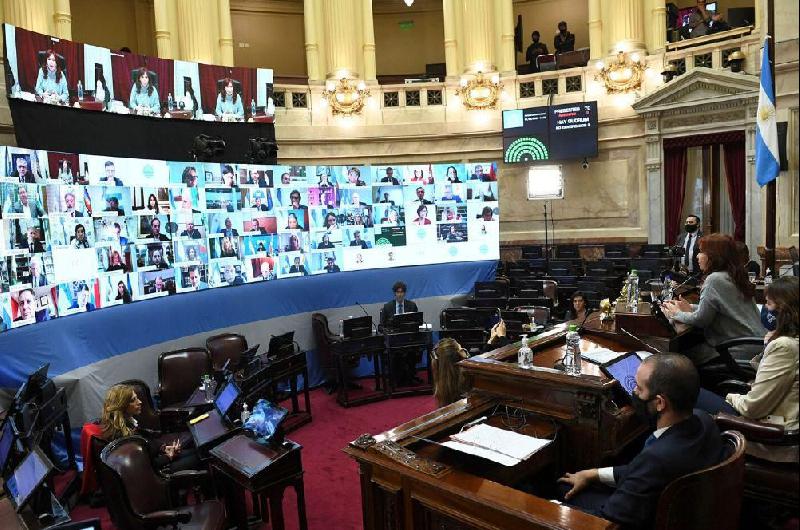 El acuerdo con el FMI logroacute dictamen favorable en el Senado