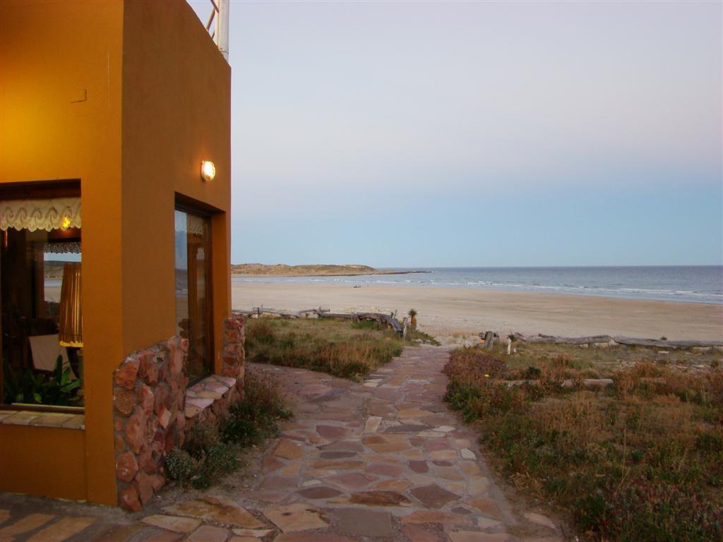 El hotel del sur que estaacute en una playa protegida y paradisiacuteaca