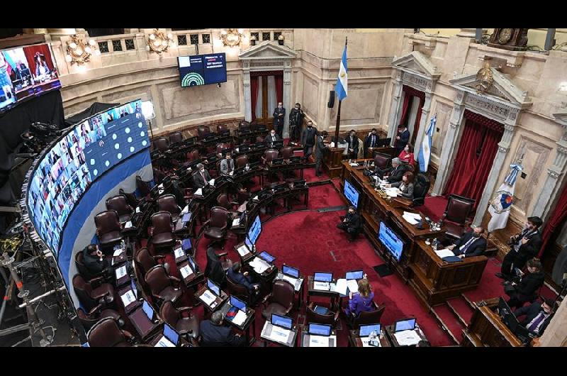 Bloque oficialista del Senado presenta proyecto para pagar la deuda con dinero fugado al exterior