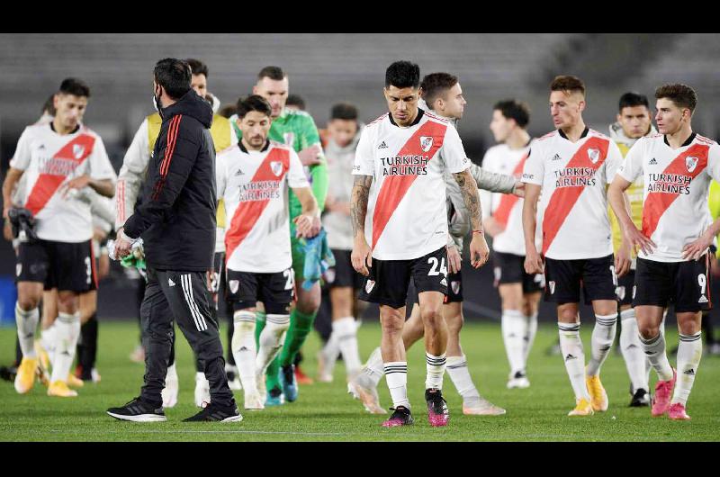 Por el toque de queda en Lima corre riesgo el duelo de River y Alianza Lima