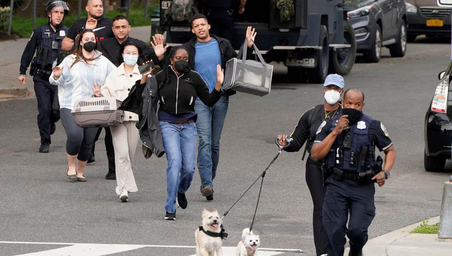 Al menos tres heridos en un tiroteo en Washington y la policiacutea busca al sospechoso