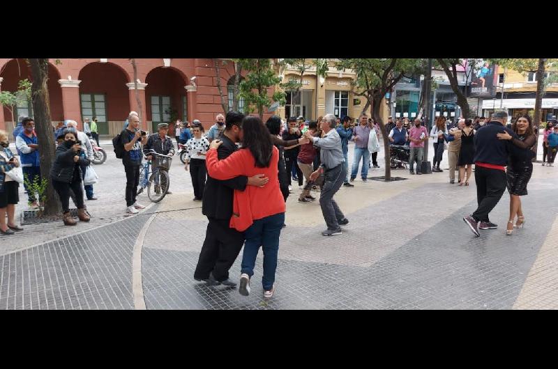 Las peatonales las plazas Libertad y Sarmiento seraacuten los escenarios del Festival Danzar de la Municipalidad