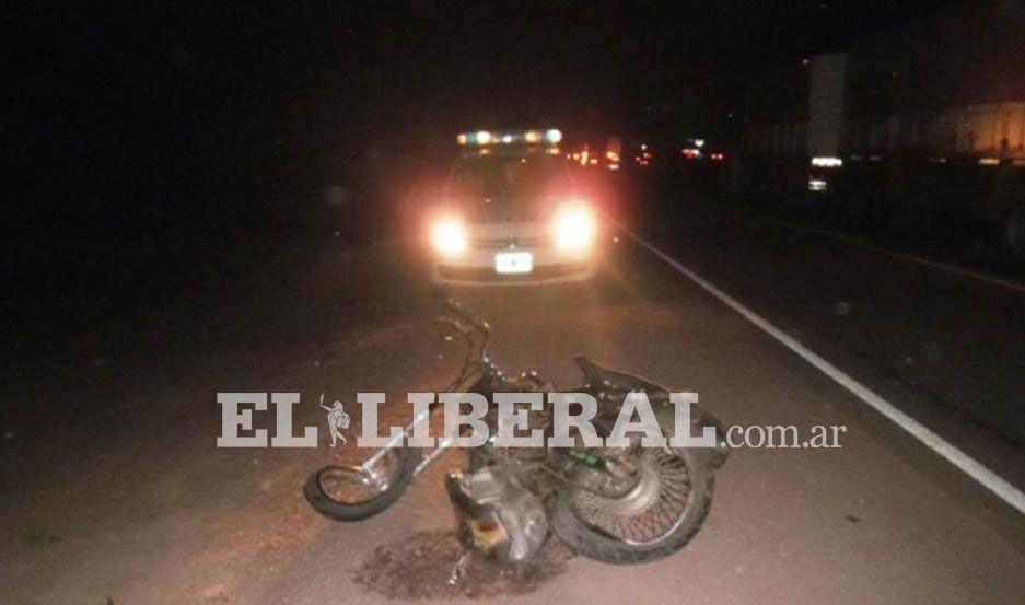 Motociclista perdioacute la vida al derrapar cerca de Mailiacuten