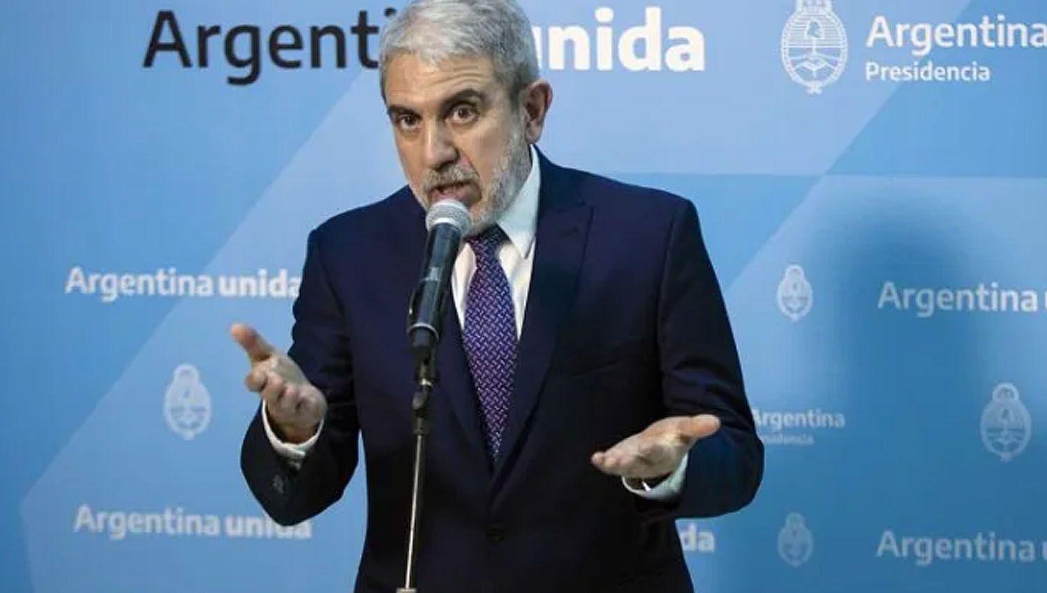 Aniacutebal Fernaacutendez afirmoacute que el Gobierno trabaja para ldquoevitar una devaluacioacutenrdquo