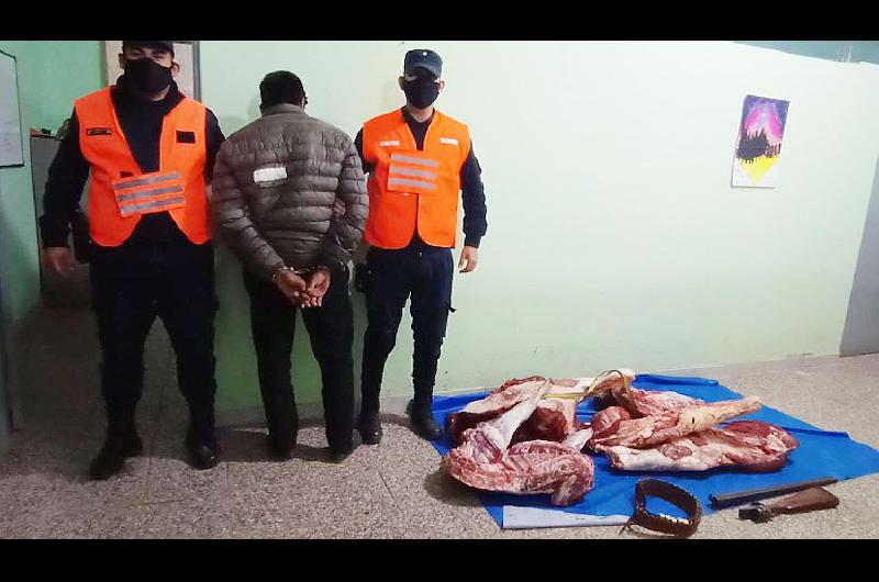 Detienen a un joven y recuperan 200 kilos de carne vacuna y caprina