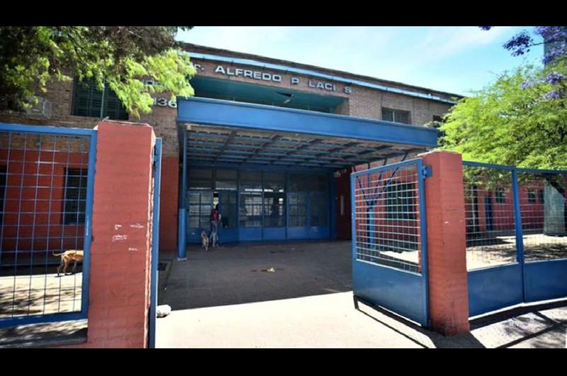 Matoacute al padre del compantildeero de su hijo por una discusioacuten que tuvieron en el recreo