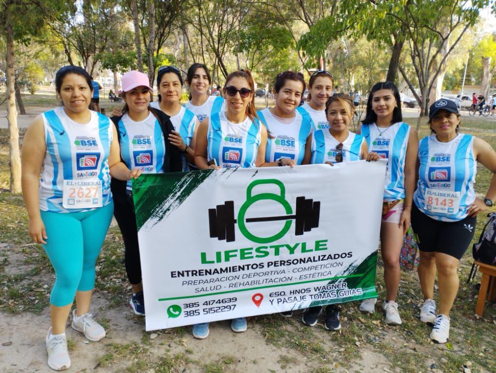 Una primera vez inolvidable para un grupo de atletismo