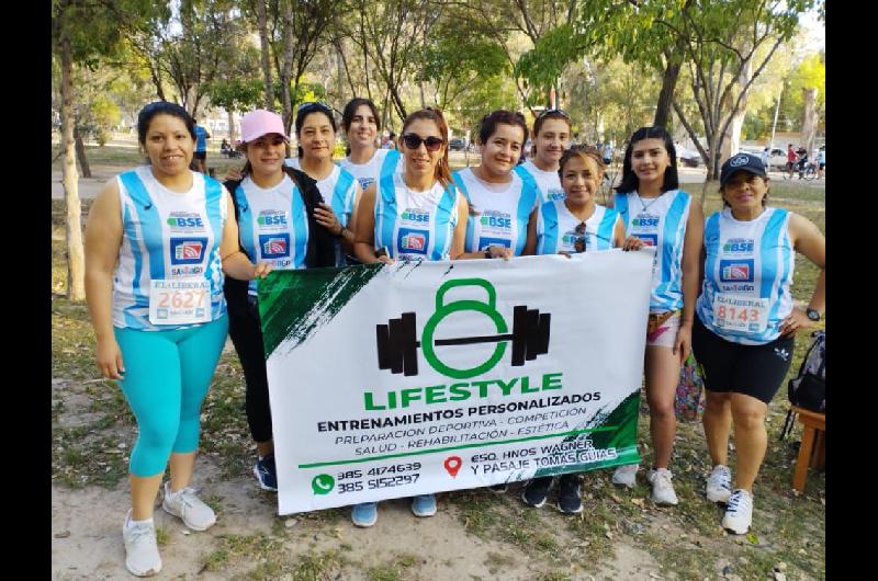 Una primera vez inolvidable para un grupo de atletismo