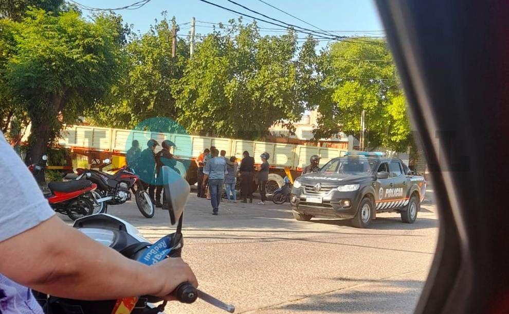 Tragedia en el Bdeg Libertad- camioacuten embistioacute y matoacute en el acto a una mujer en motocicleta