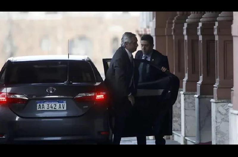 Alberto Fernaacutendez volvioacute a Casa Rosada luego del reposo por la gastritis