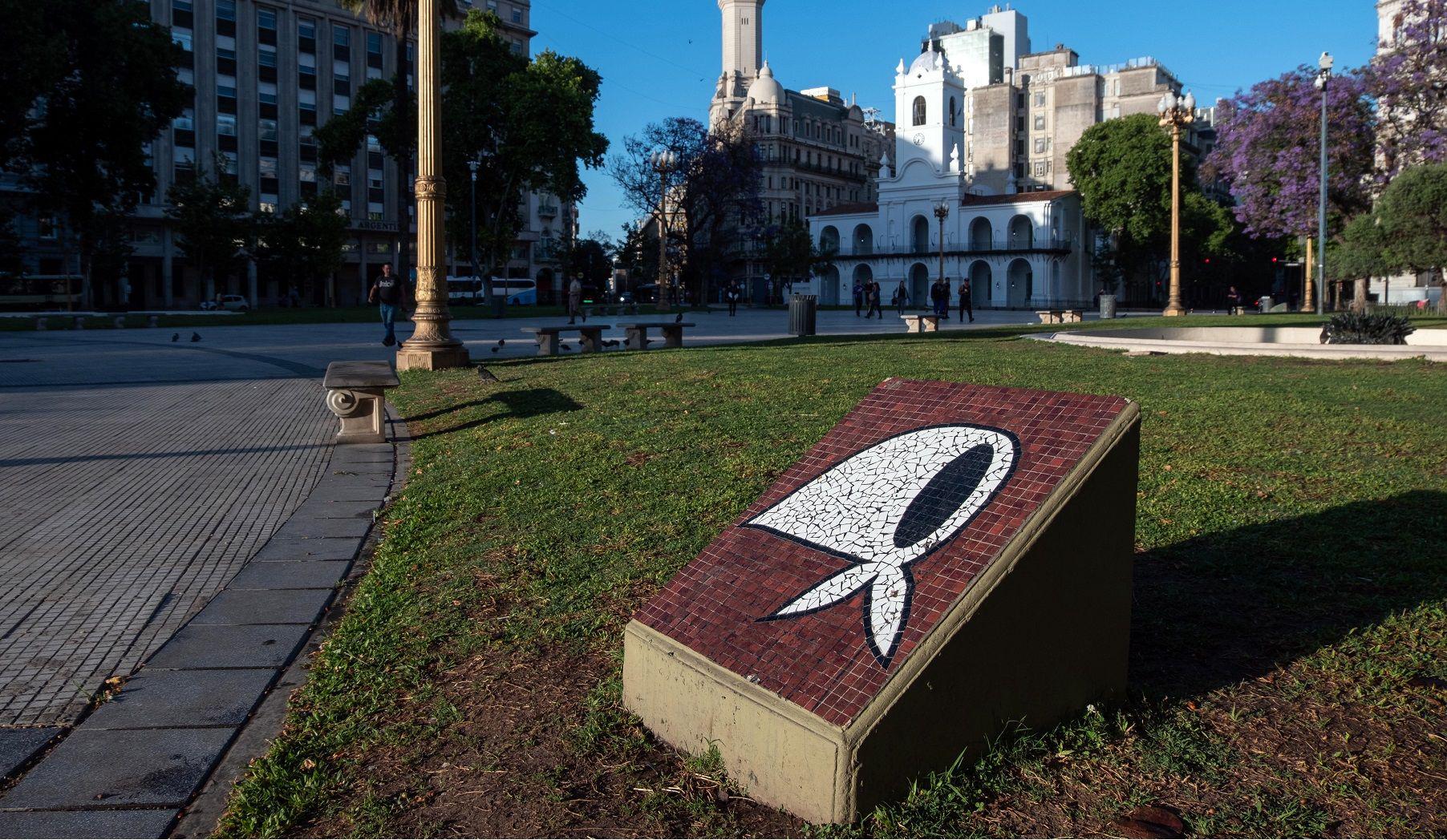 Madres de Plaza de Mayo homenajea a Hebe de Bonafini en su tradicional ronda