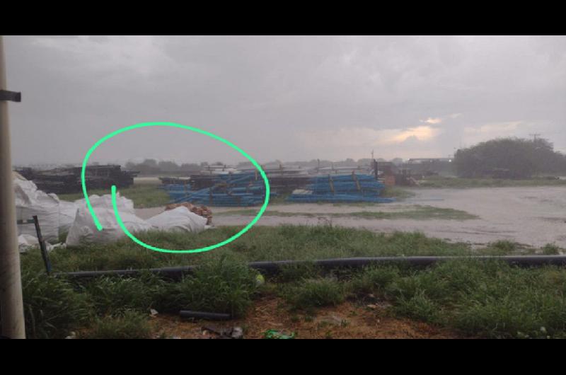 En plena lluvia torrencial robaron en la empresa Plastiferro del Parque Industrial