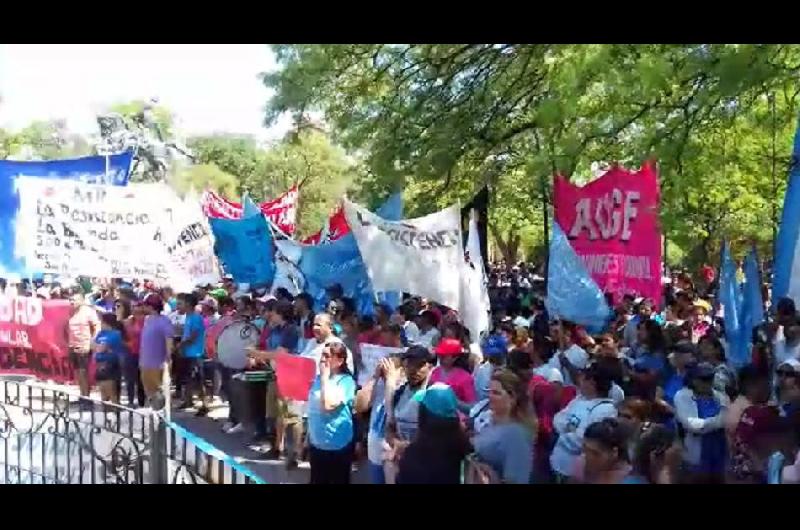 VIDEO  Caos en el centro capitalino por marchas de organizaciones sociales