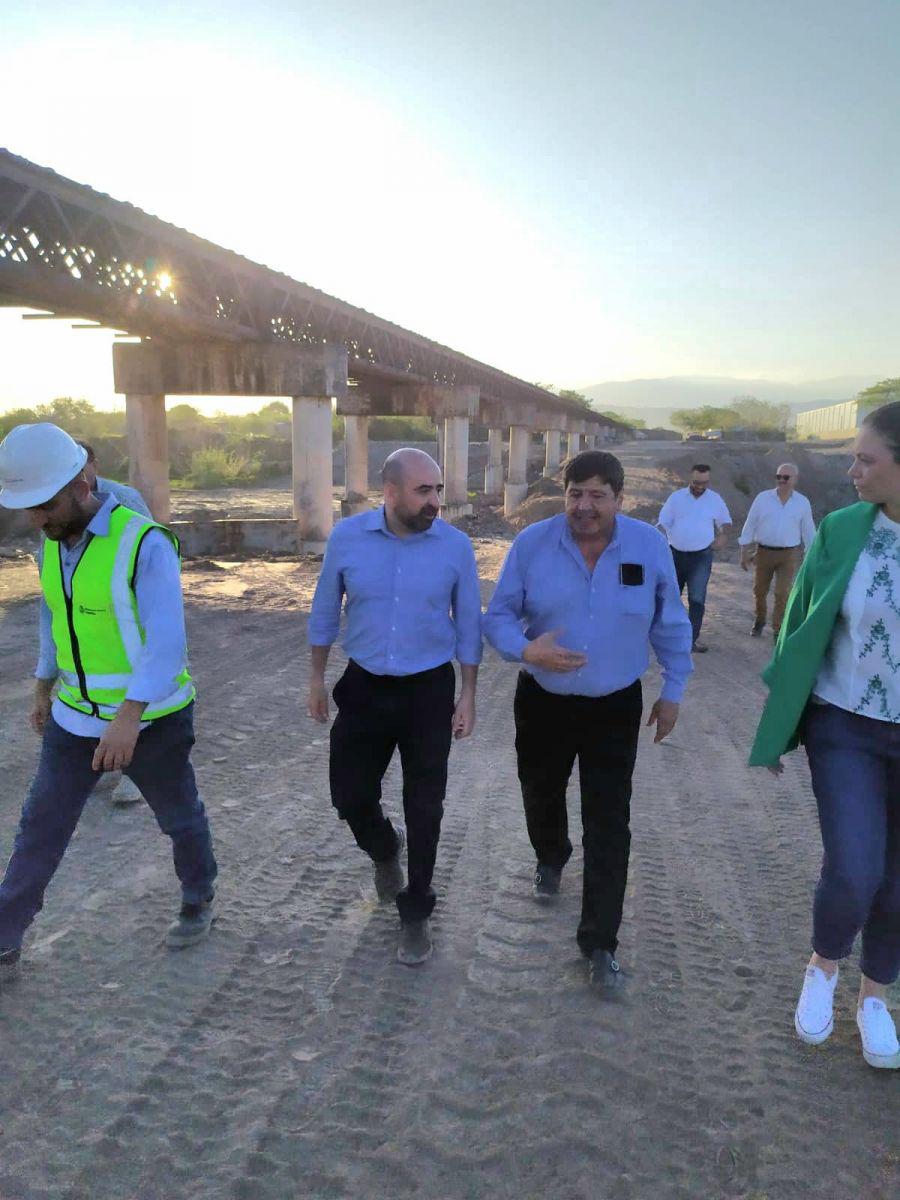 Mirolo supervisoacute las obras de la Estacioacuten de la ciudad de Aderetes en Tucuman