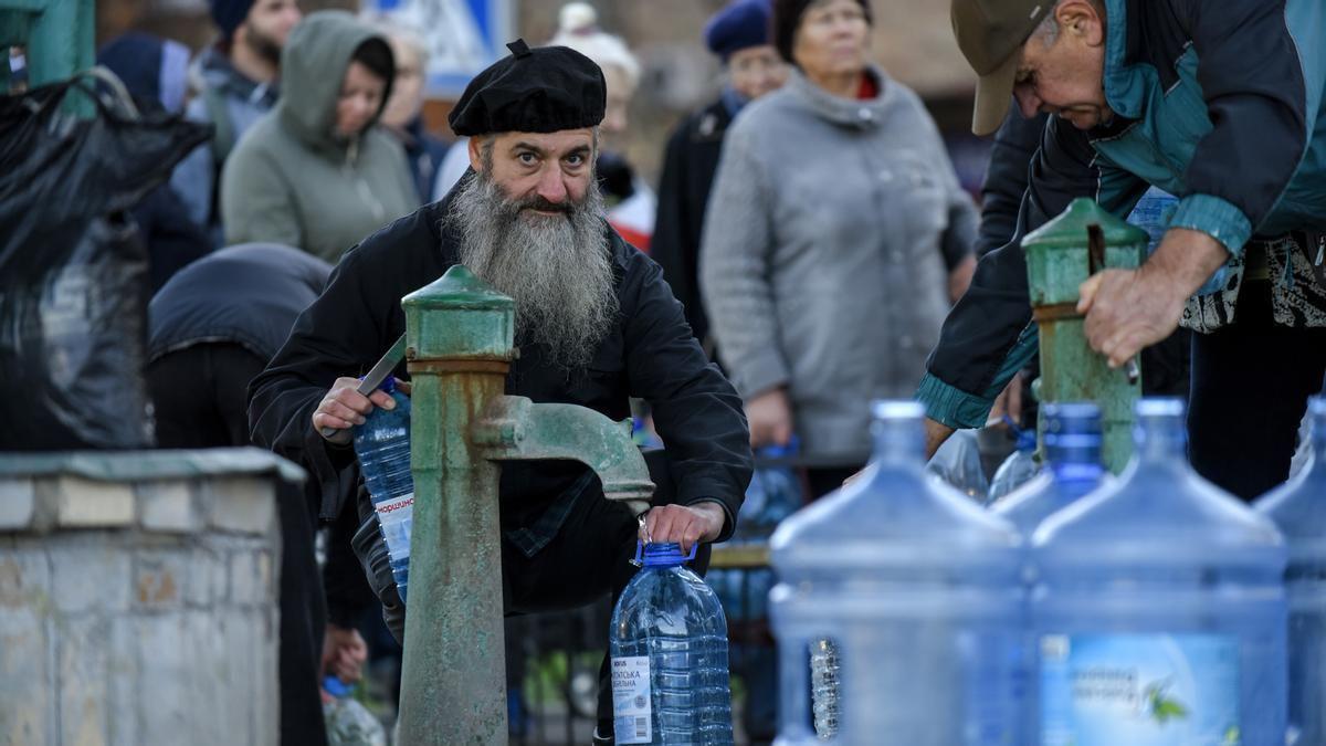 Kiev en crisis- la ciudad estaacute sin luz y agua y acusan que se debe a los ldquo40 misilesrdquo que lanzoacute Rusia