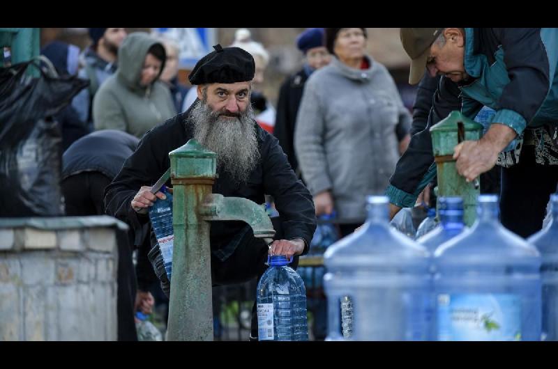 Kiev en crisis- la ciudad estaacute sin luz y agua y acusan que se debe a los ldquo40 misilesrdquo que lanzoacute Rusia