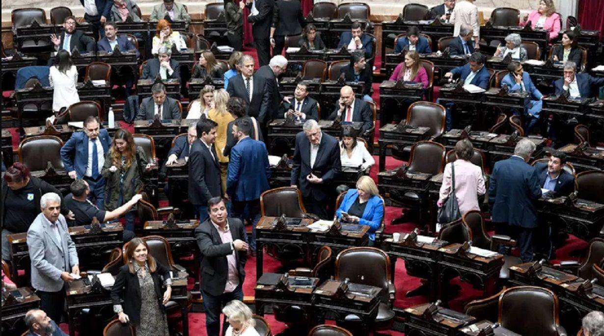 Tensioacuten en Diputados- el FdT no consiguioacute quoacuterum para debatir un conjunto de iniciativas