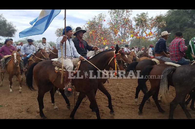 Los devotos de San Esteban colmaron Sumamao