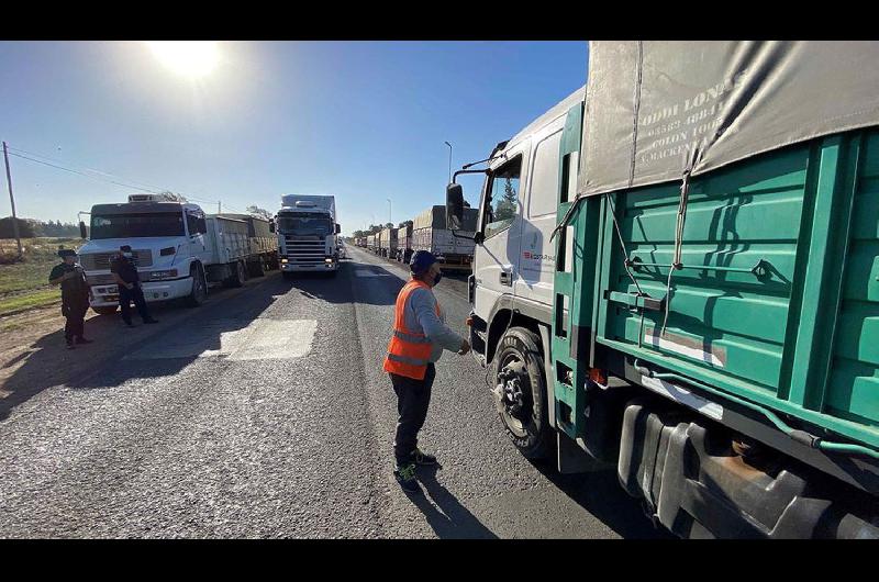 Renuevan restriccioacuten de circulacioacuten  de camiones en fechas especiales