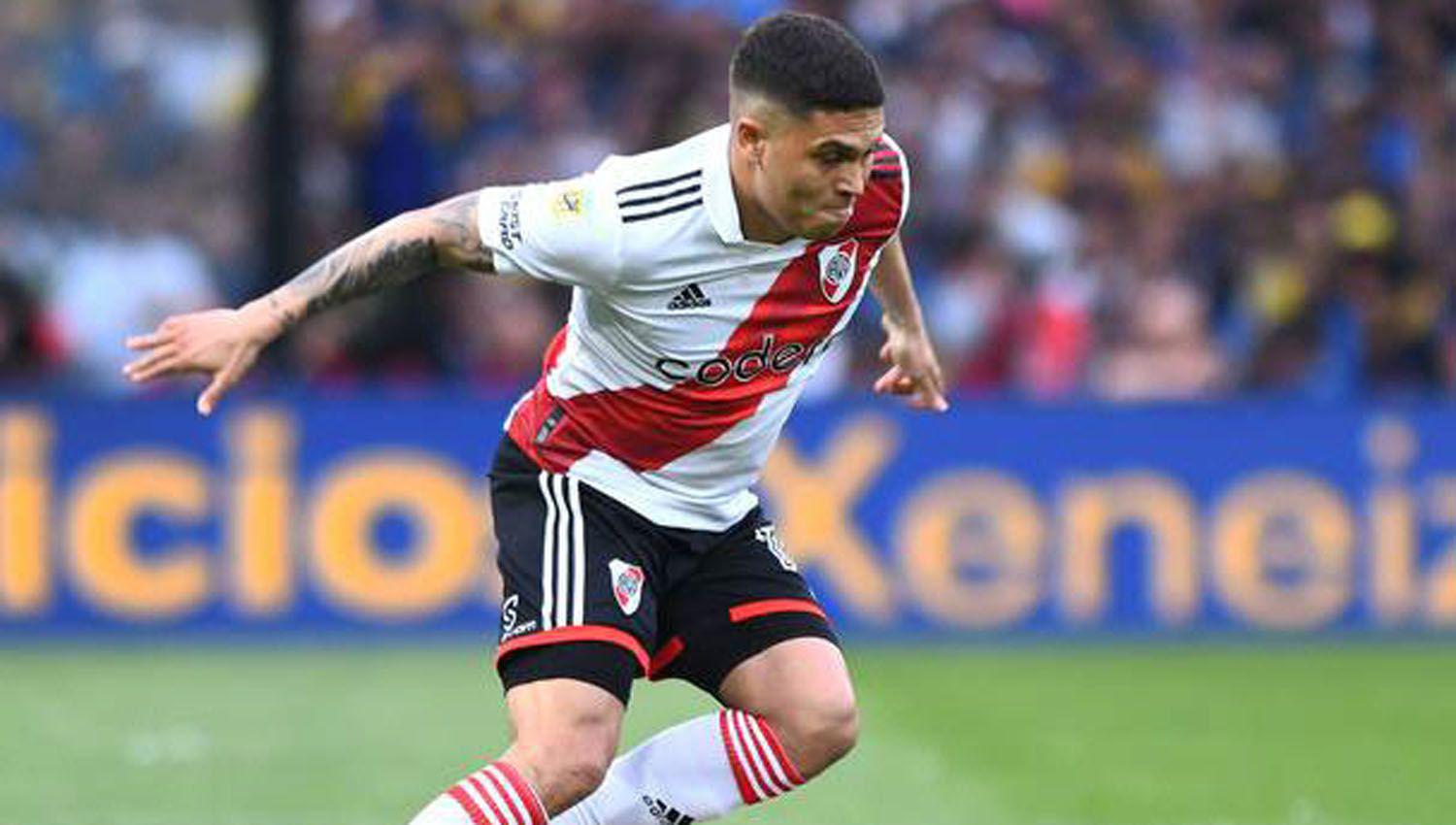 Crecen las dudas sobre el futuro de Juanfer en River