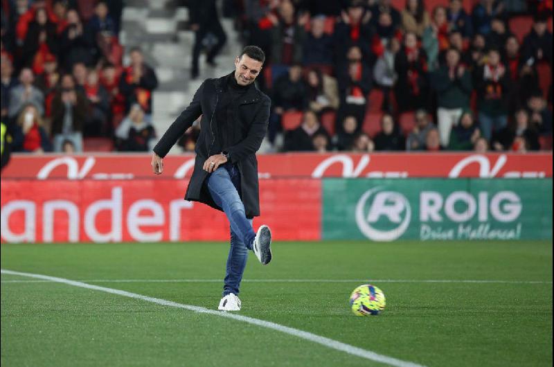 VIDEO  Emotivo homenaje del Mallorca a Lionel Scaloni