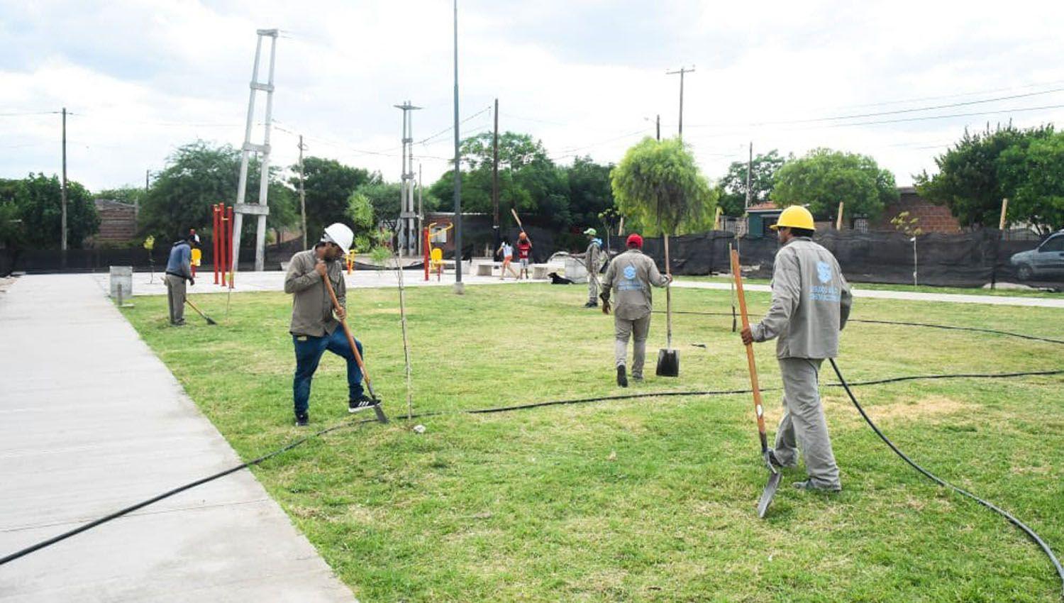 Fuentes supervisoacute el avance de nueva plaza en Mariano More