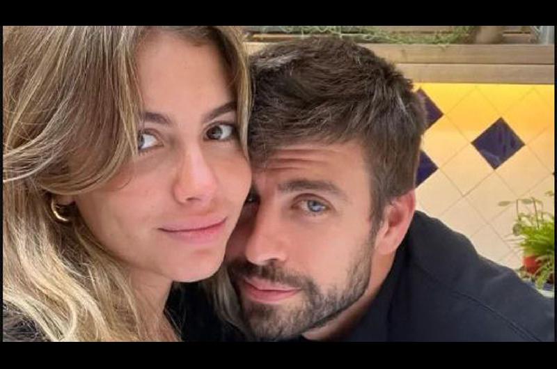 Gerard Piqueacute y Clara Chiacutea Martin blanquearon su romance en las redes sociales con una foto juntos