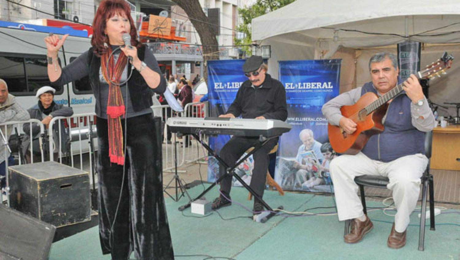 Cielo Duarte presenta Noche de tango con calor de verano