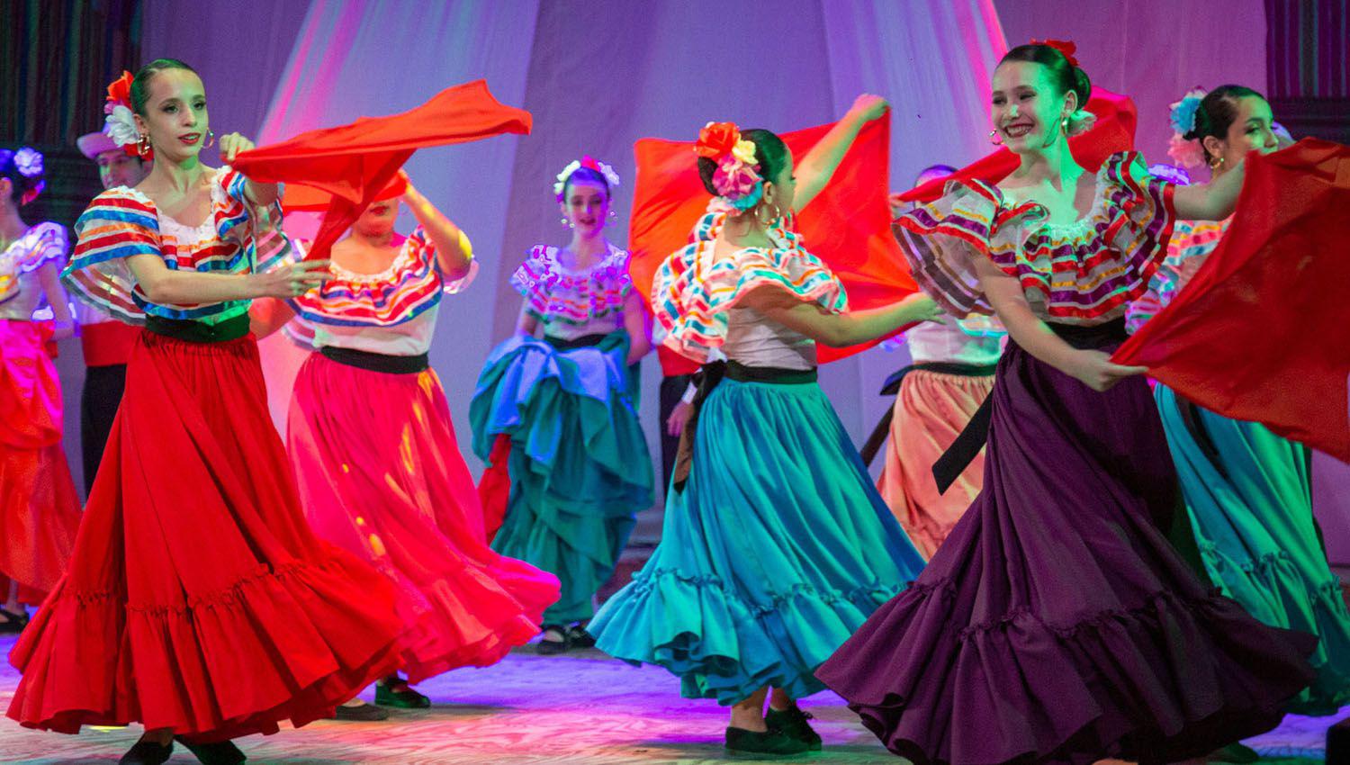 El Ballet Latinoamericano Santiago del Estero en La Salamanca