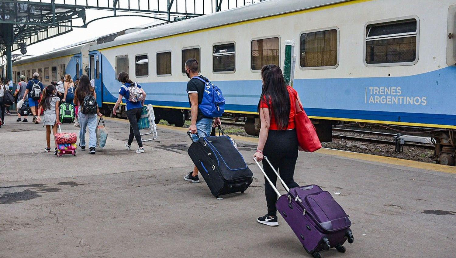 Aumentoacute casi un 70-en-porciento- el uso del tren en estas vacaciones