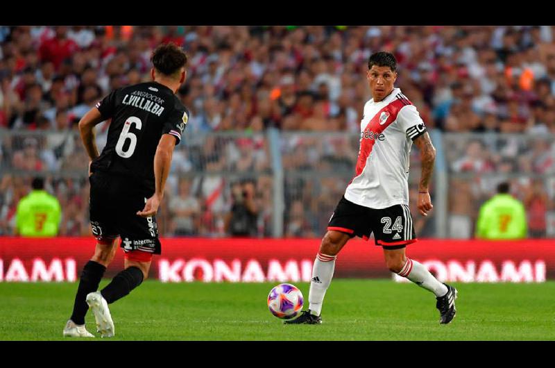 En un poleacutemico partido River vencioacute a Argentinos Juniors