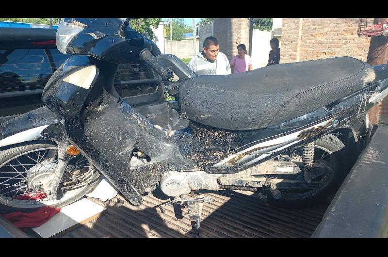 Recuperan una moto a las pocas horas que habiacutea sido robada