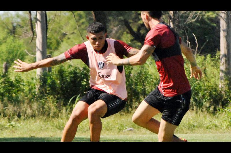 Castelli se lesionoacute y Torres tendraacute su chance- Estoy para ayudar