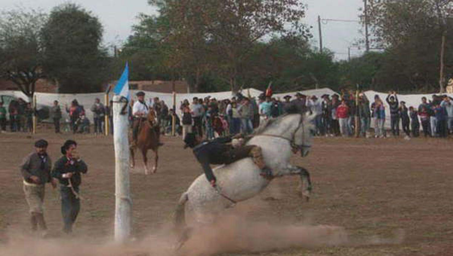 El Festival de Doma Folclore y Chamameacute de Garza finalizoacute con eacutexito